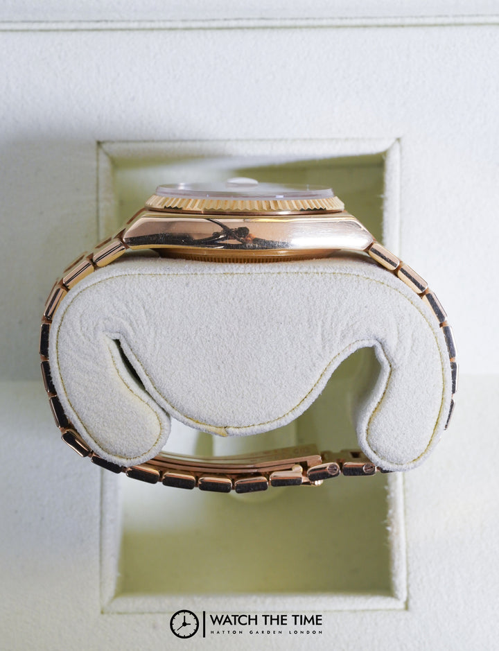 Rolex Day-Date 36 Oysterquartz 19018N Champagne Yellow Gold - Unknown