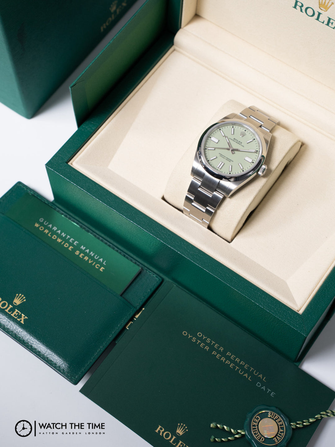 Rolex Oyster Perpetual 134300 - 2026