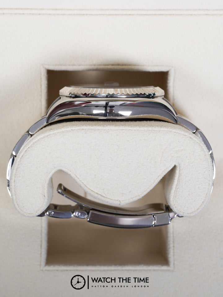 Rolex Sky-Dweller 42 Black Dial White Gold - 326939 - Unknown