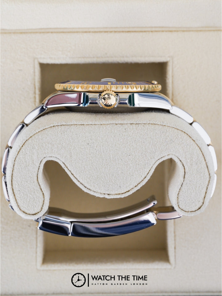 Rolex Submariner Date 116613LB (Blusey) - 2015