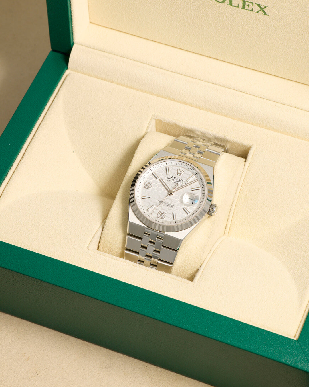 Rolex Land-Dweller 127334