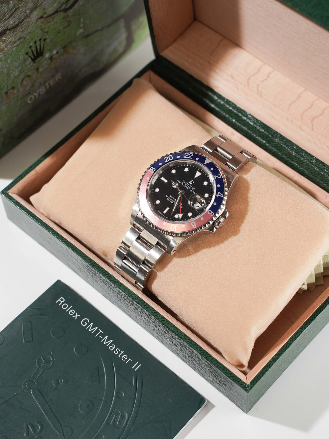 Rolex GMT-Master 16700