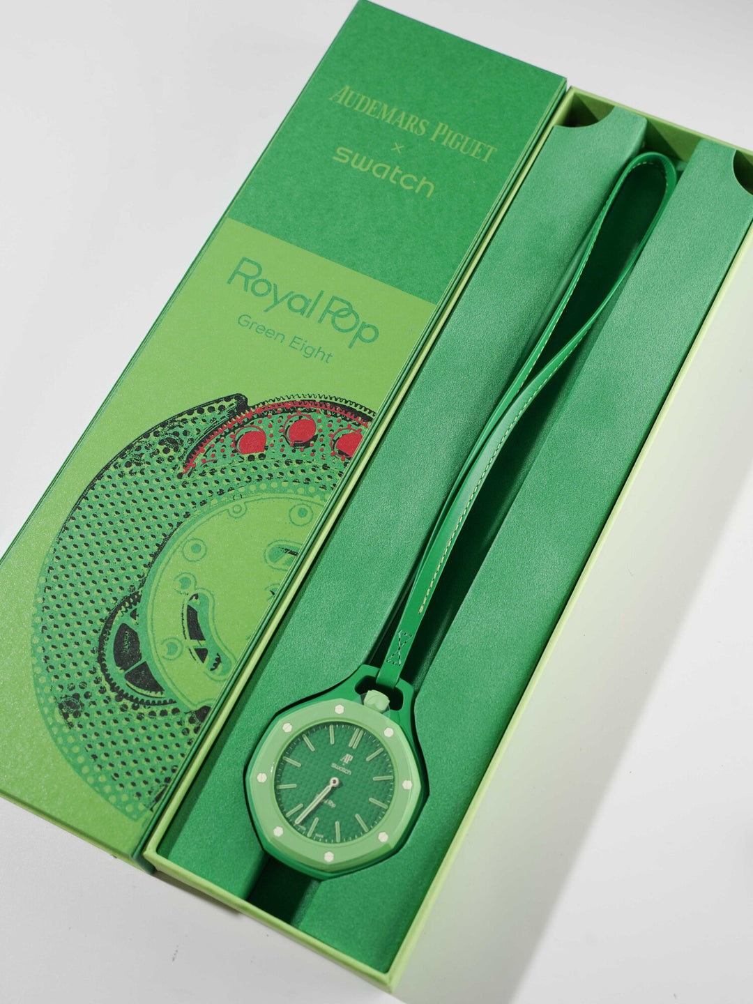 Ap X Swatch Royal Pop SSX036100N