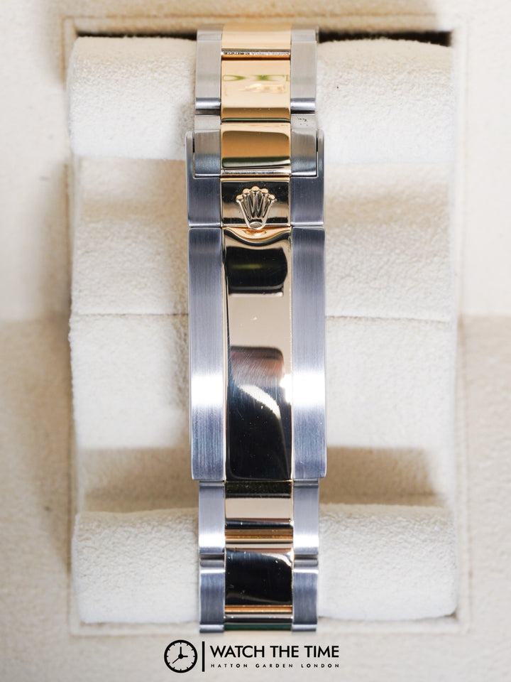 Rolex Submariner Date 116613LB (Blusey) - 2015