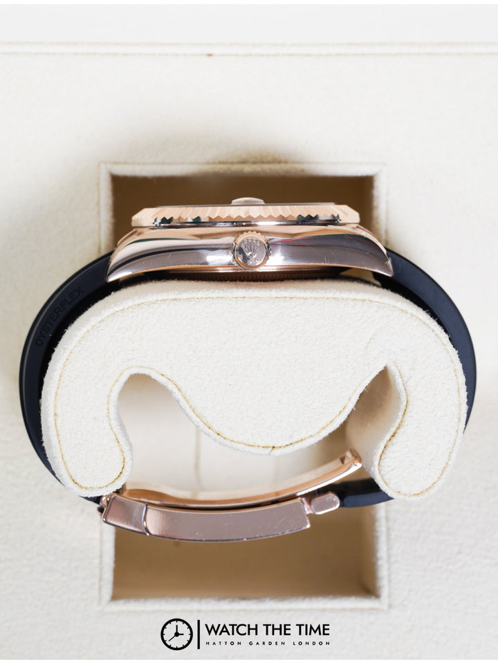 Rolex Sky-Dweller 326235