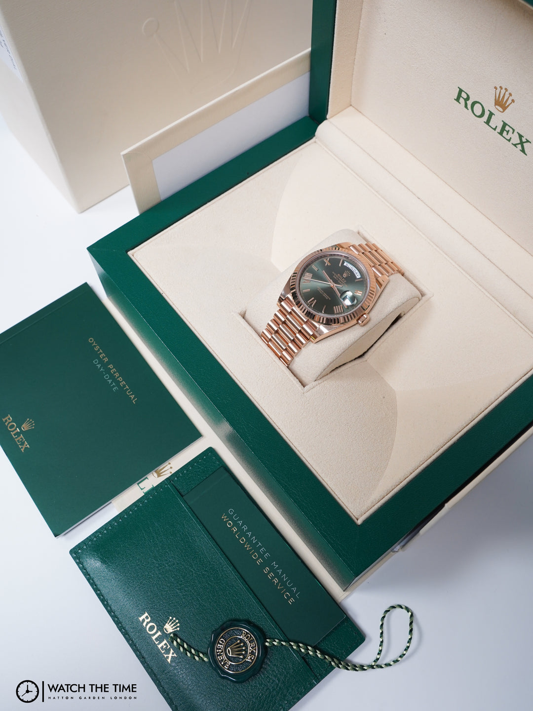 Rolex Daydate Olive Green Rose Gold 40 mm - 228235 - 2022
