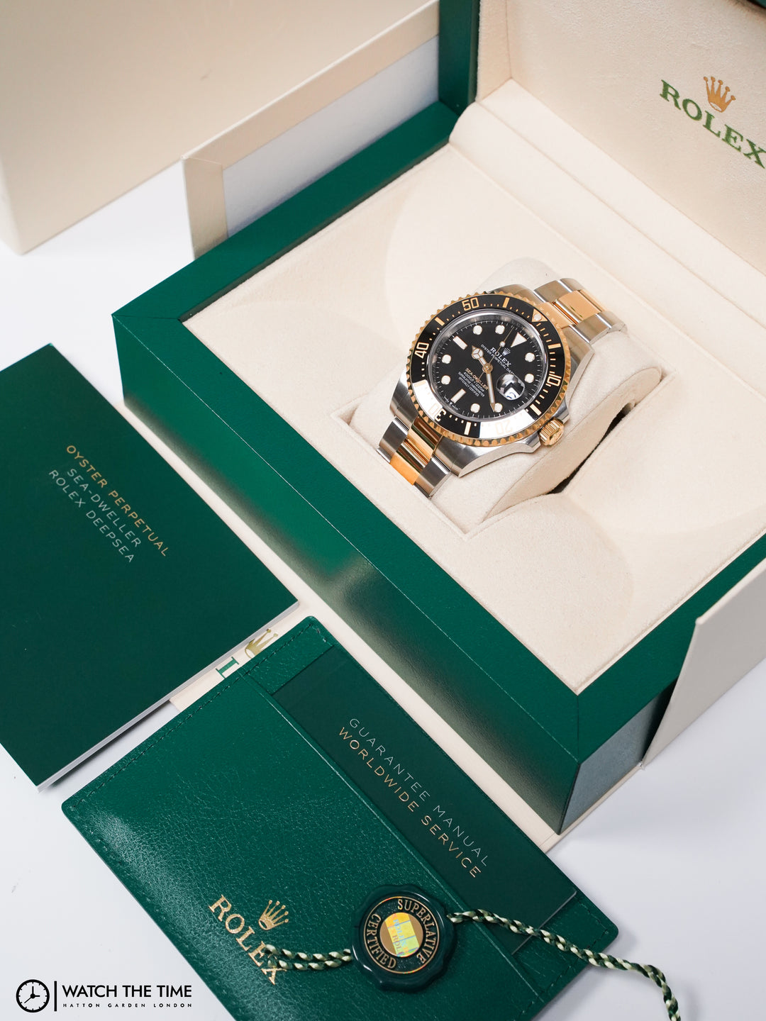 Rolex Sea Dweller Black Stainless Steel Yellow Gold 43 mm - 126603 - 2021