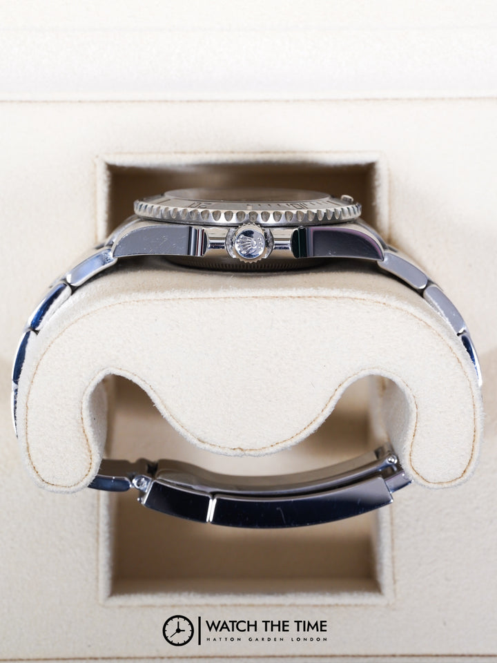 Rolex Submariner 114060 - 2016