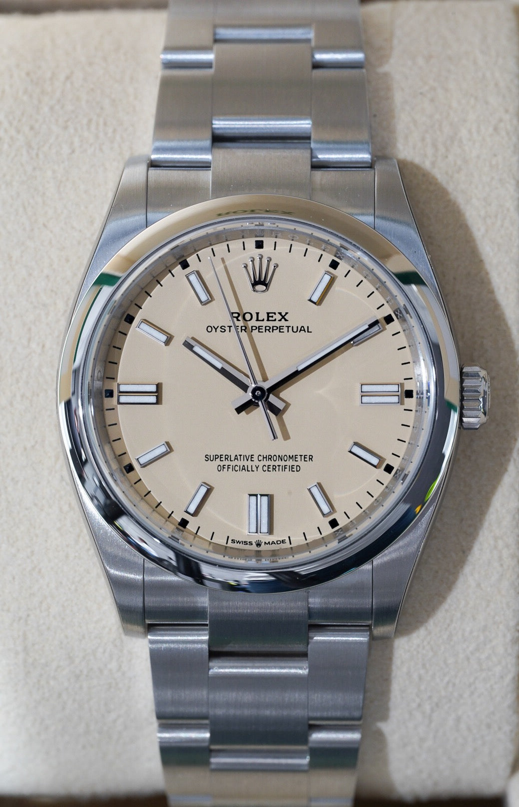 Rolex Oyster Perpetual Beige Stainless Steel 36 mm - 126000 - 2025