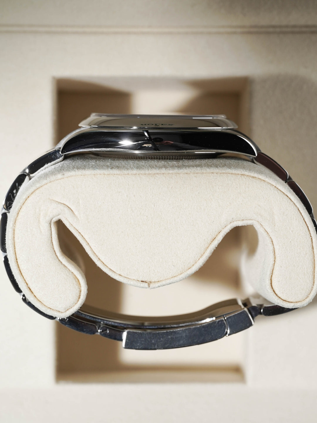 Rolex Oyster Perpetual 124300 - 2025