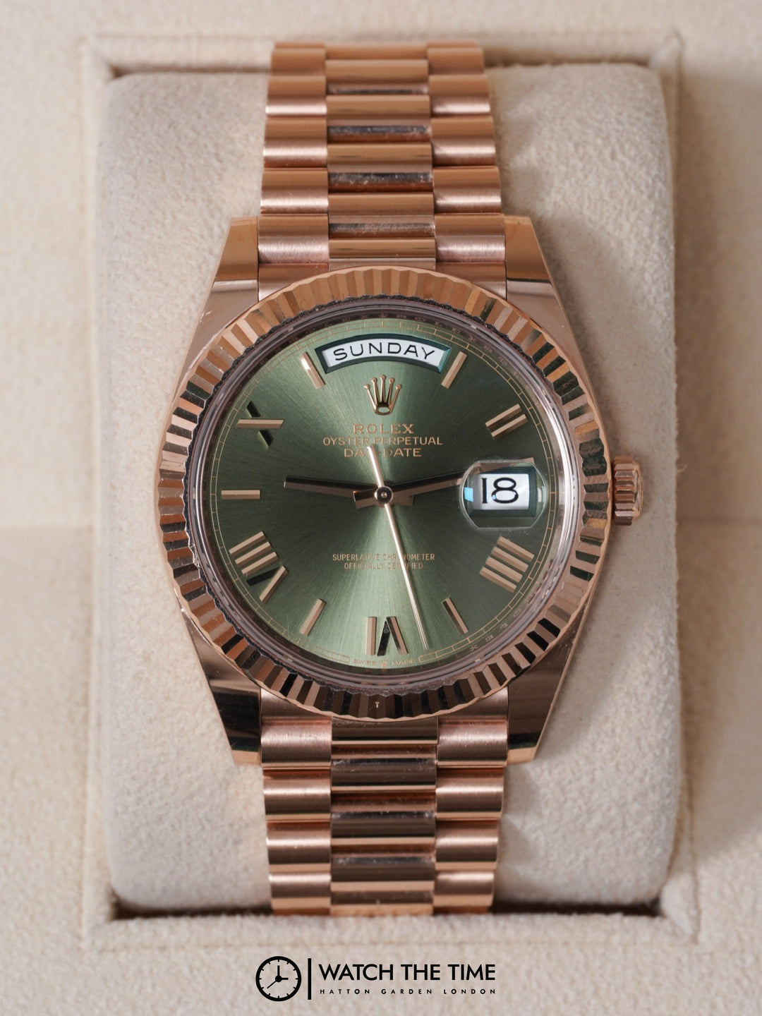 Rolex Daydate Olive Green Rose Gold 40 mm - 228235 - 2022