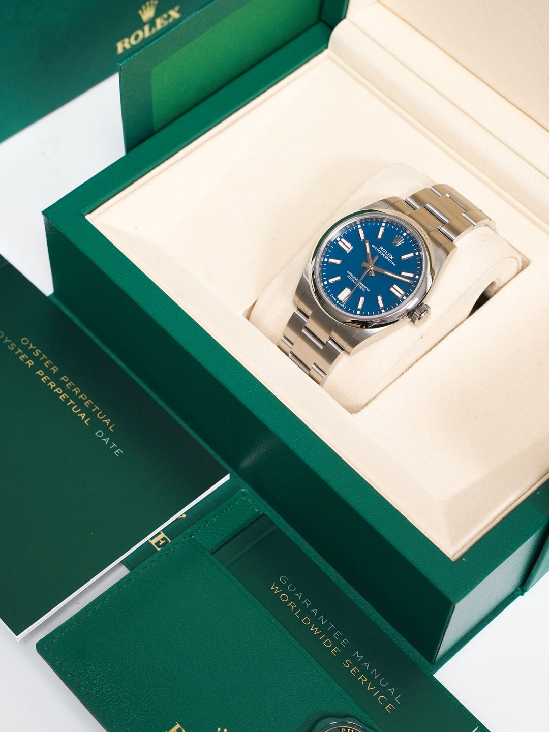 Rolex Oyster Perpetual 134300 - 2026