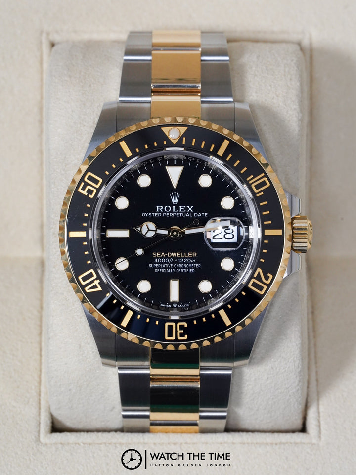 Rolex Sea Dweller Black Stainless Steel Yellow Gold 43 mm - 126603 - 2021