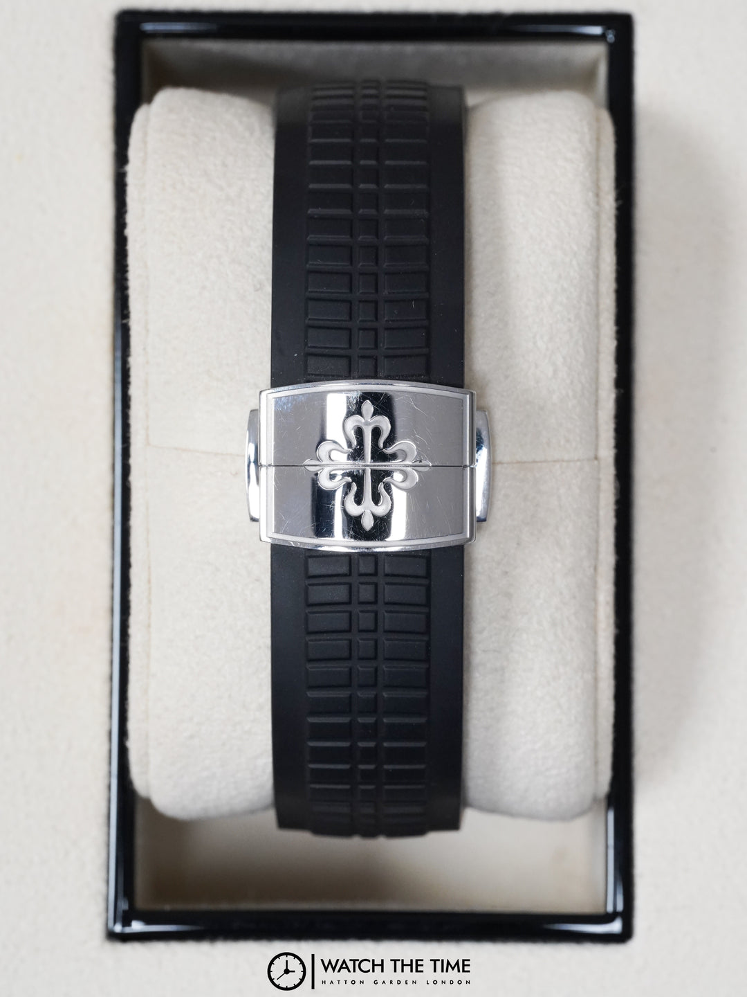 Patek Philippe Aquanaut Travel Time Black Stainless Steel  40.5 mm - 5164A - 2015