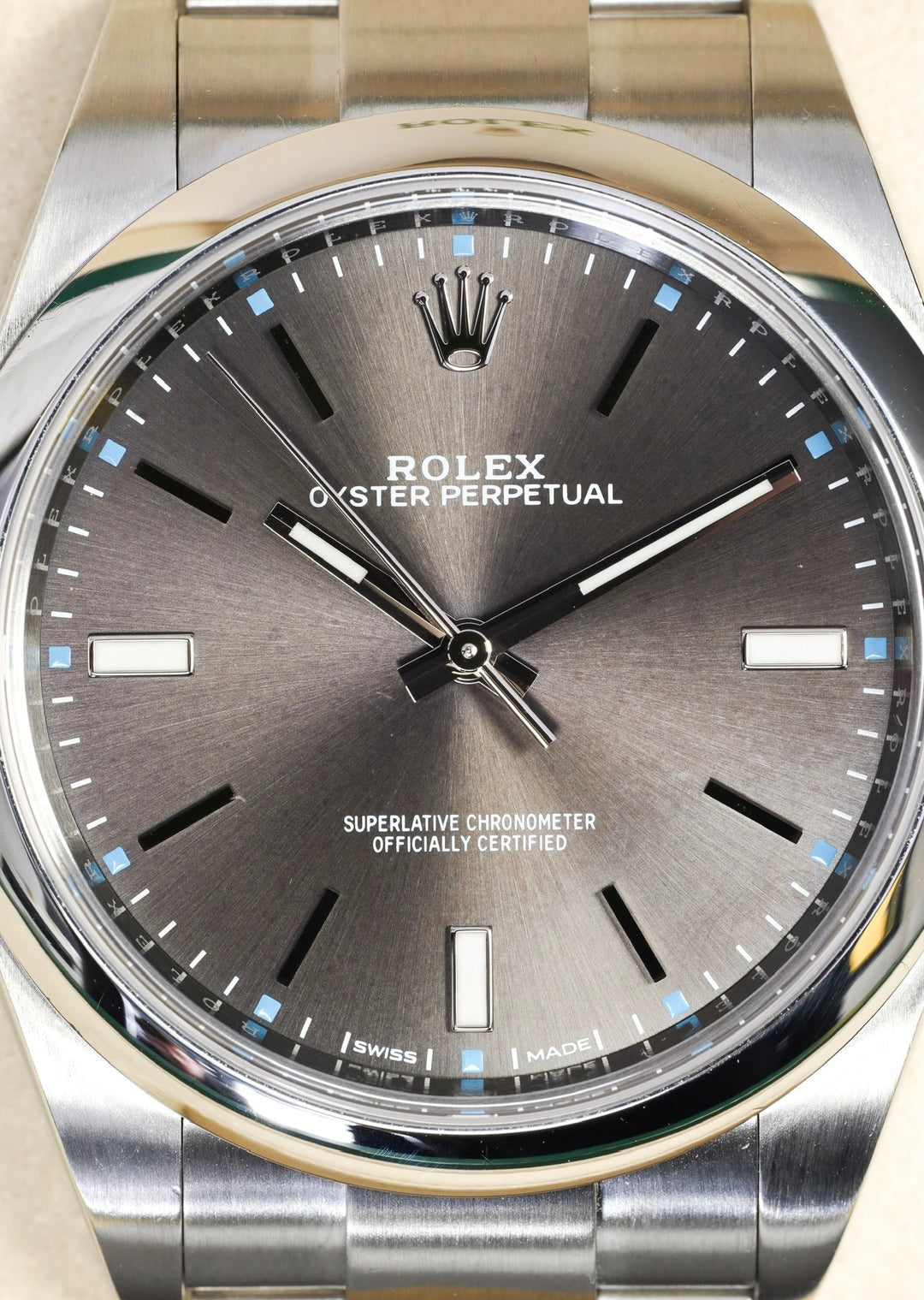 Rolex Oyster Perpetual 39 114300 Rhodium - 2019