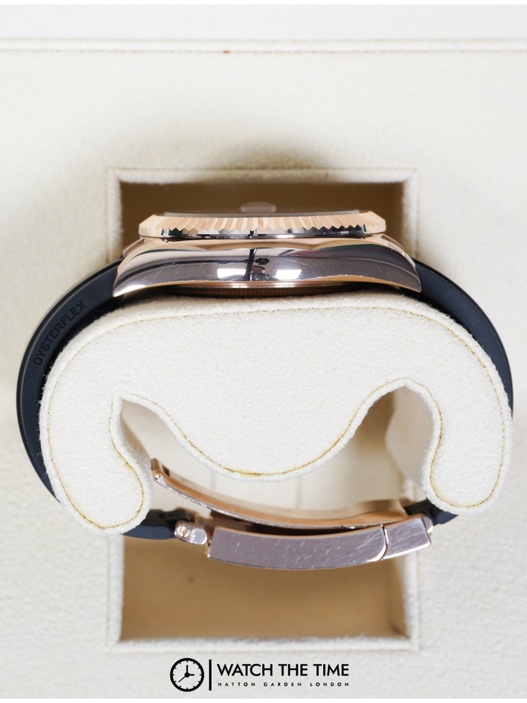 Rolex Sky-Dweller 326235