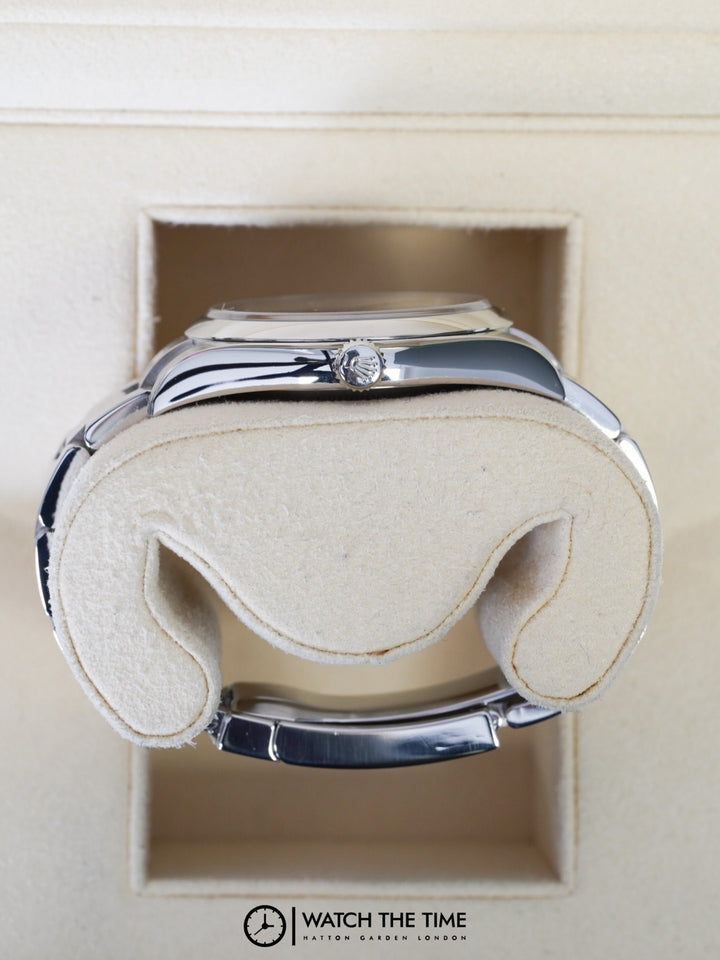 Rolex Oyster Perpetual 39 114300 Rhodium - 2019