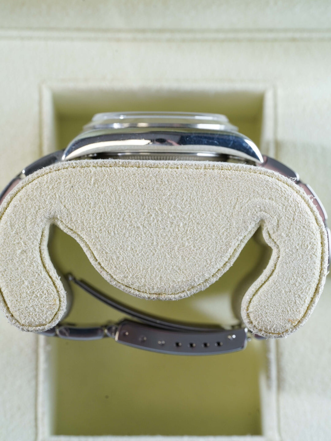 Rolex Oyster Perpetual Date 15200