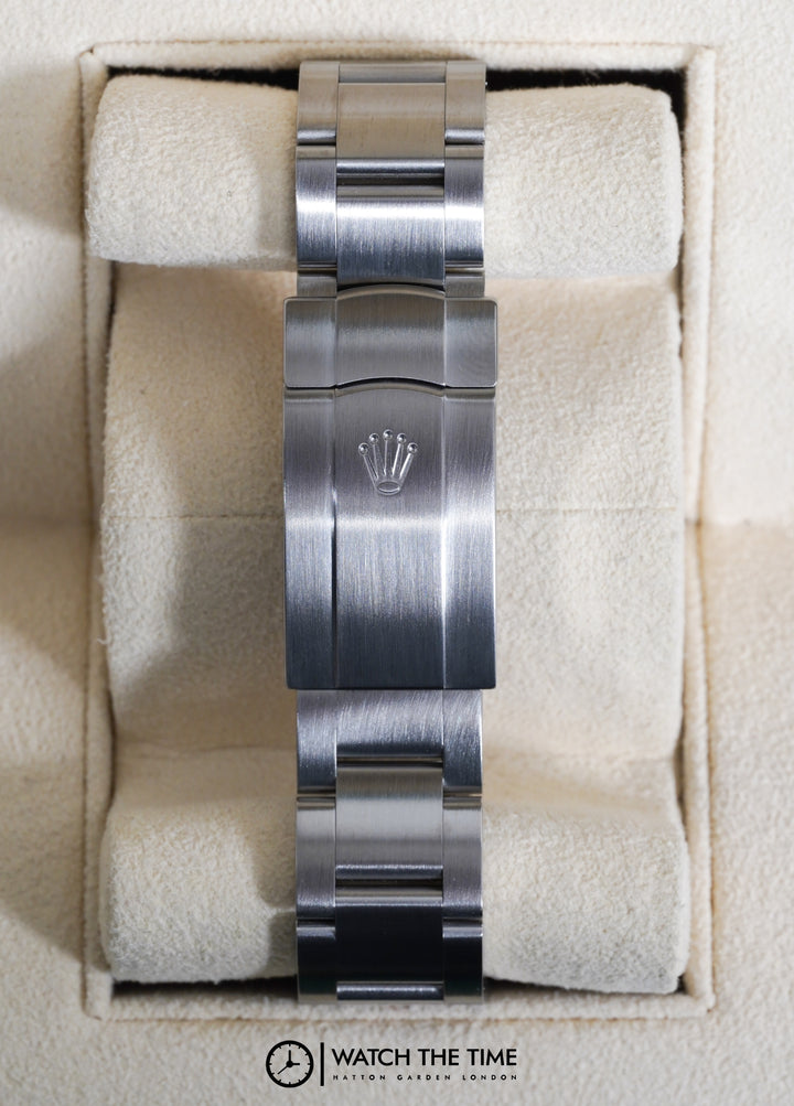 Rolex Oyster Perpetual 124300