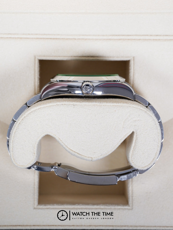 Rolex Milgauss 116400GV Black Dial Oyster Steel - 2021