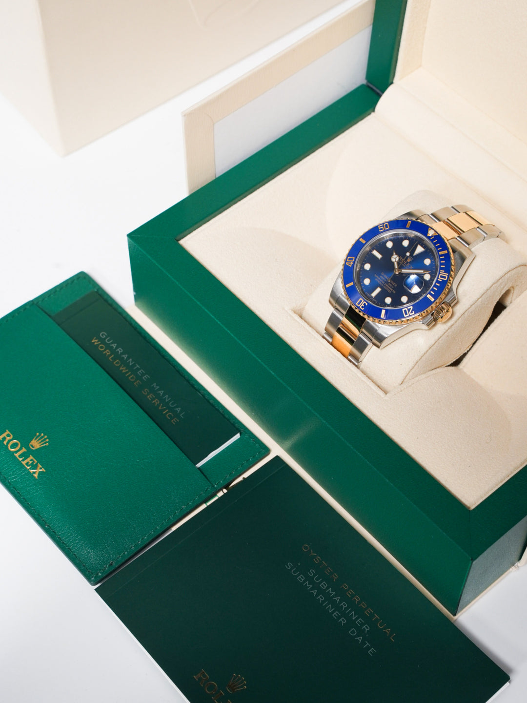 Rolex Submariner 116613LB - 2016
