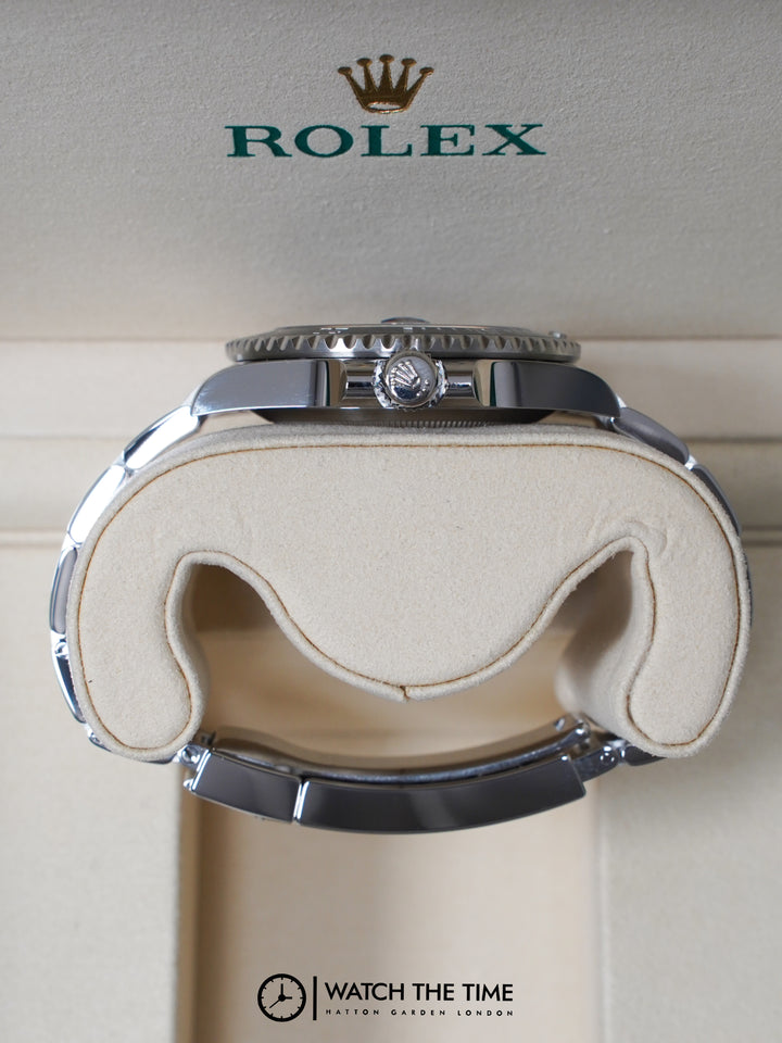 Rolex Submariner Date Black Stainless Steel 41 mm - 126610LN