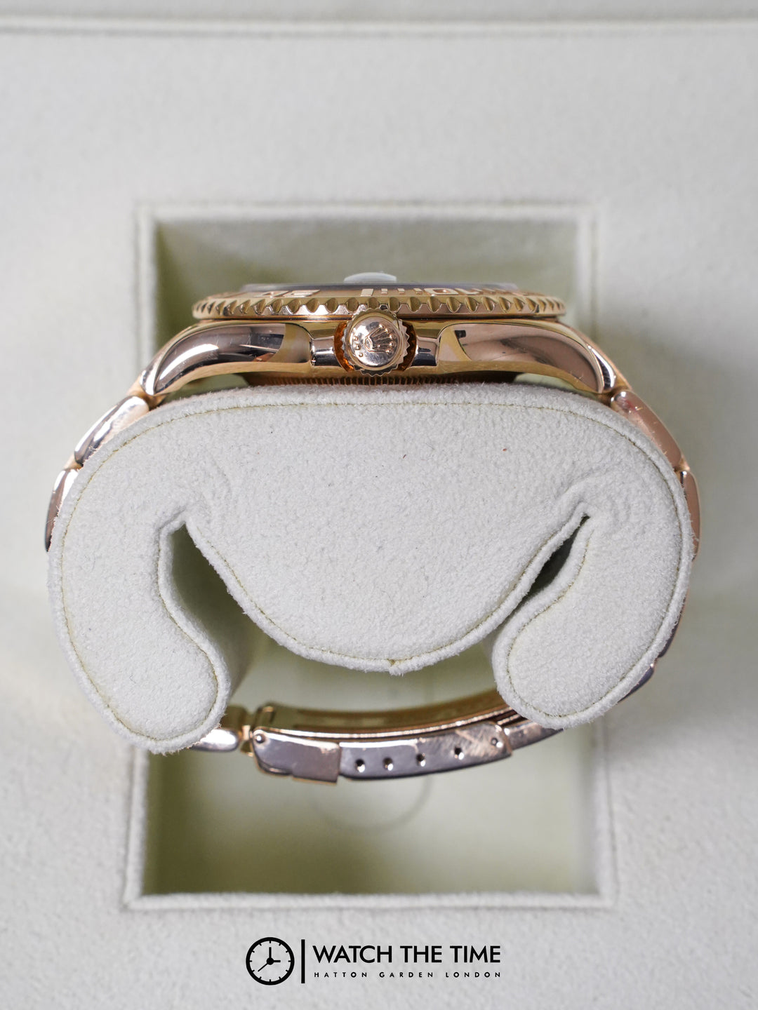 Rolex Yacht-Master Tahitian Mother Of Pearl Yellow Gold 40mm - 16628 - 2000