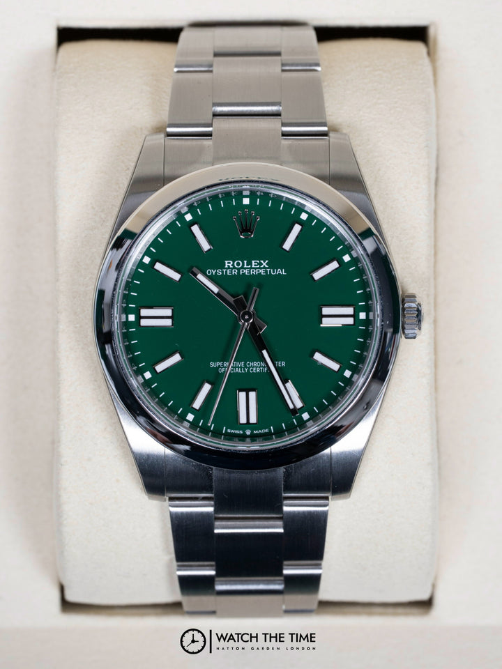 Rolex Oyster Perpetual 124300 - 2025
