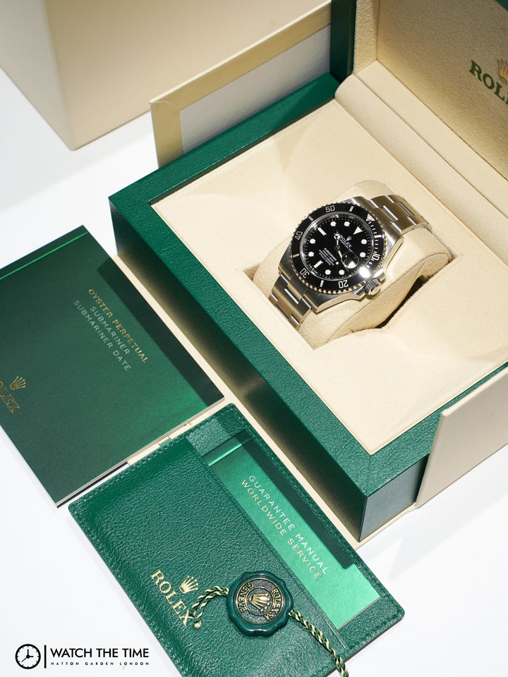 Rolex Submariner 126610LN - 2023