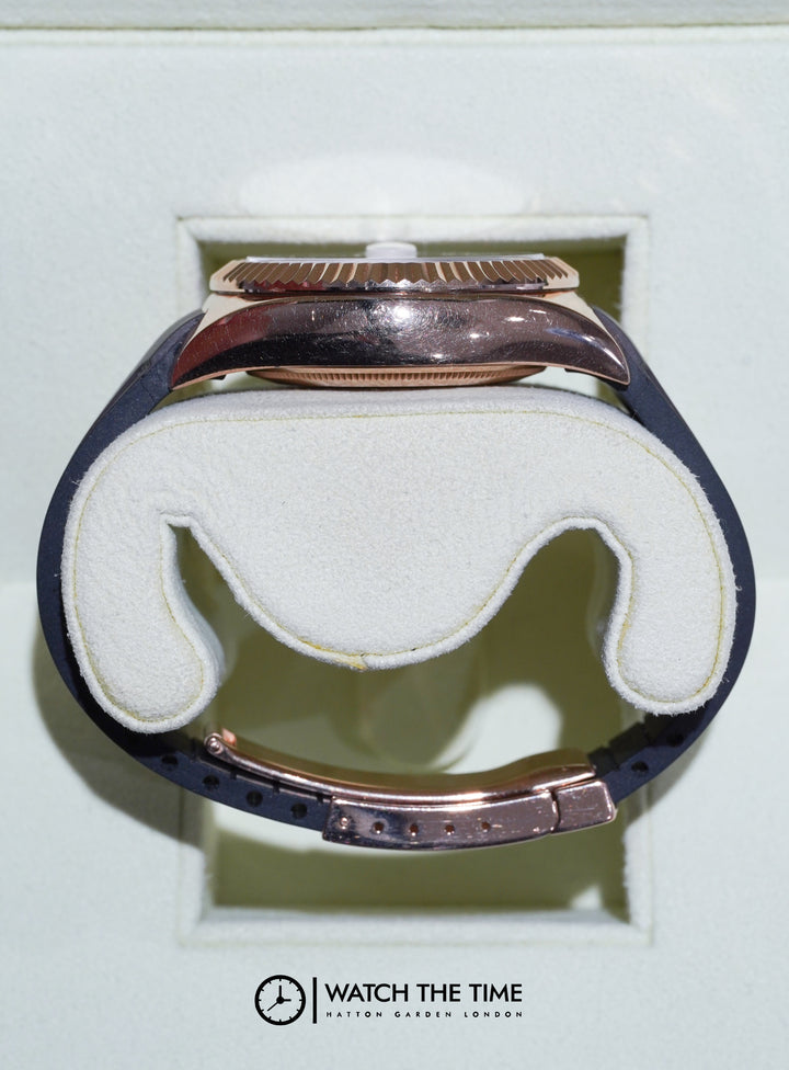 Rolex Sky-Dweller 326135