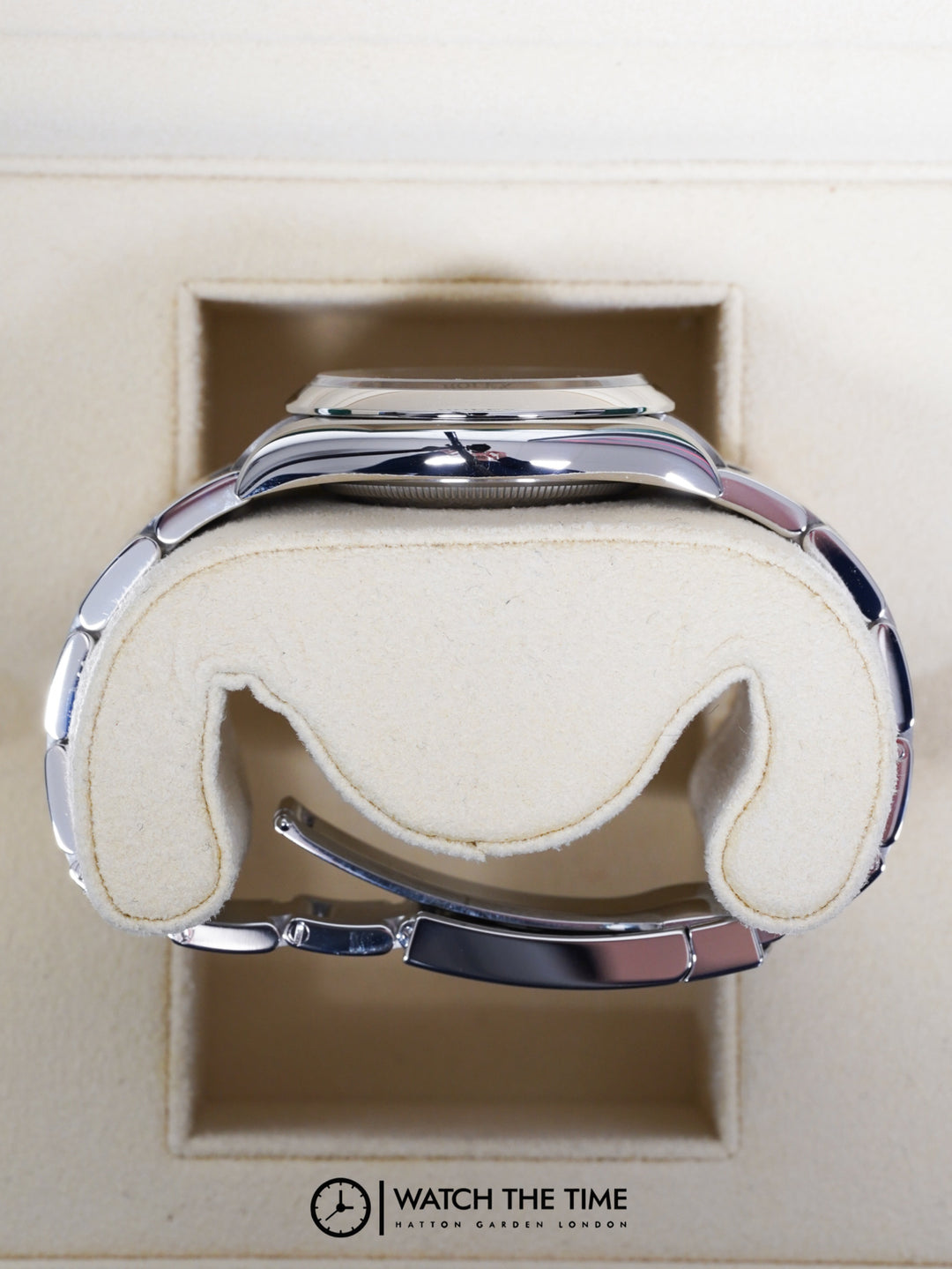 Rolex Oyster Perpetual 36 126000 Celebration Stainless Steel - 2025