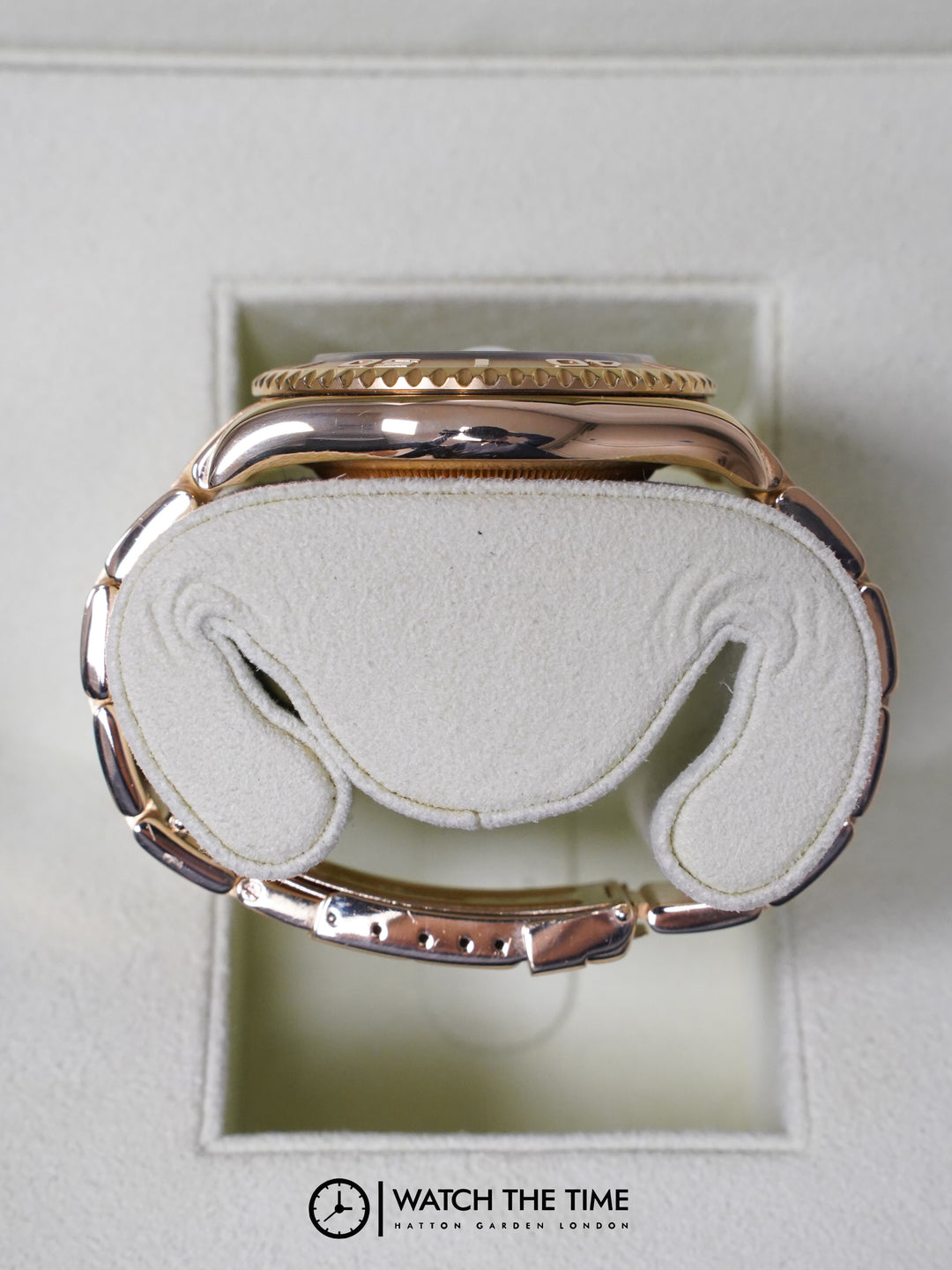 Rolex Yacht-Master Tahitian Mother Of Pearl Yellow Gold 40mm - 16628 - 2000