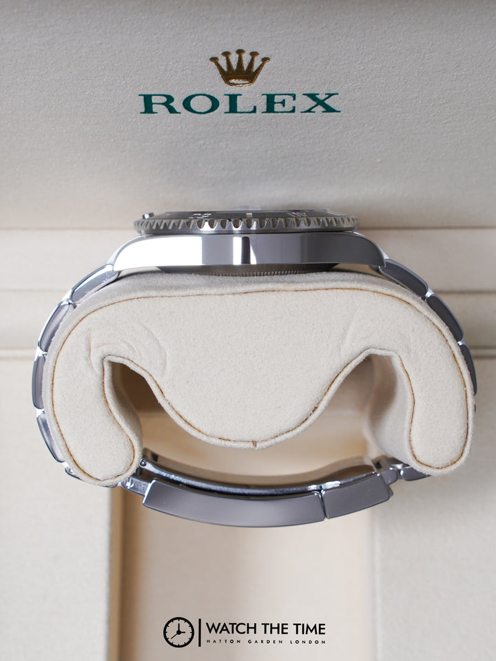 Rolex Submariner Date Black Stainless Steel 41 mm - 126610LN