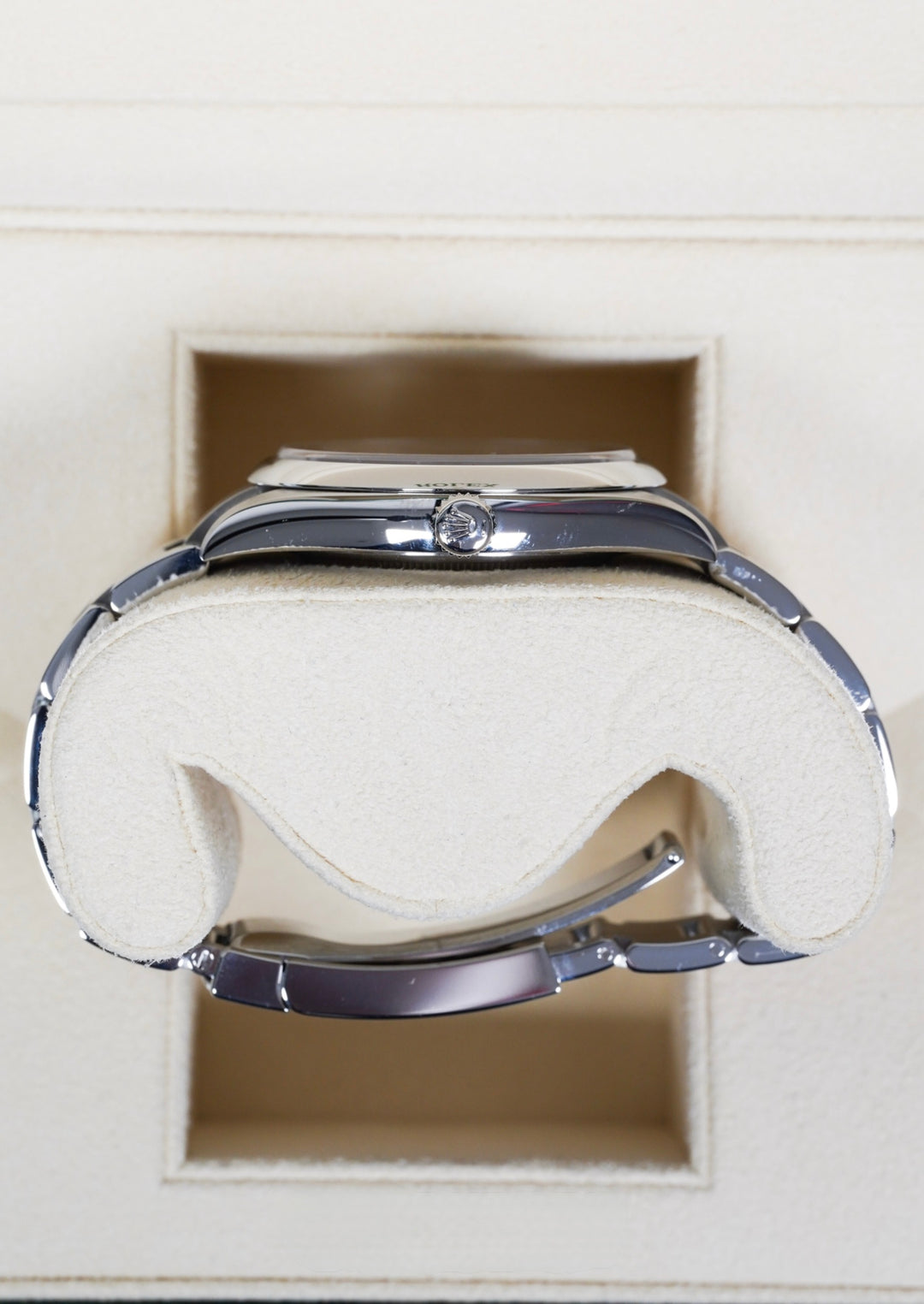 Rolex Oyster Perpetual 124300 - 2025