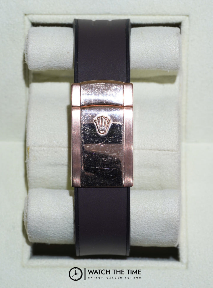 Rolex Sky-Dweller 326135