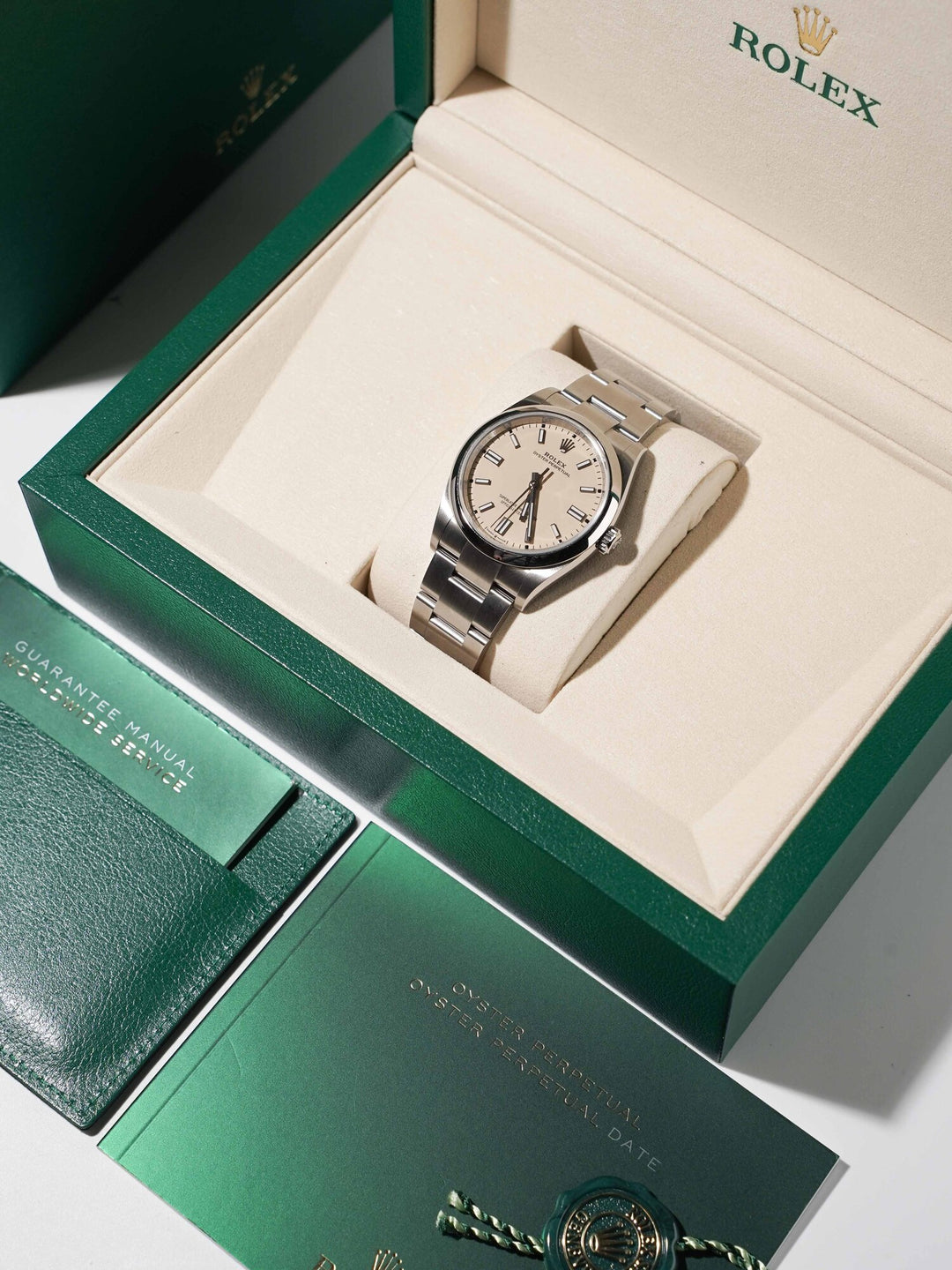 Rolex Oyster Perpetual 126000 - 2026