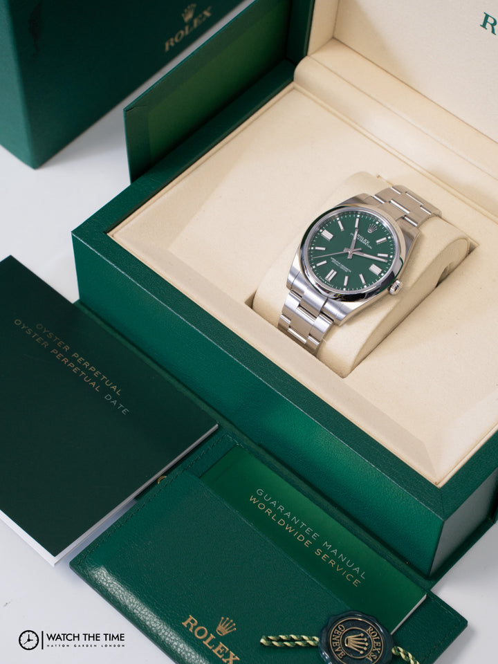 Rolex Oyster Perpetual 124300 - 2025