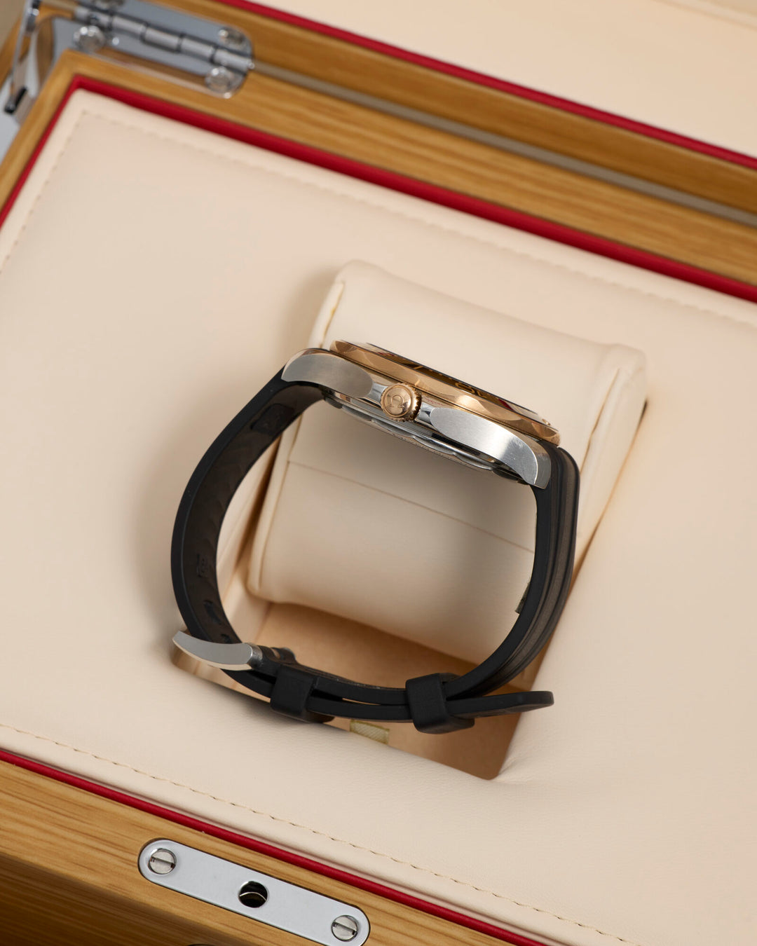 Omega Sea Master Black Stainless Steel Senda Gold Unknown - 21022422001002