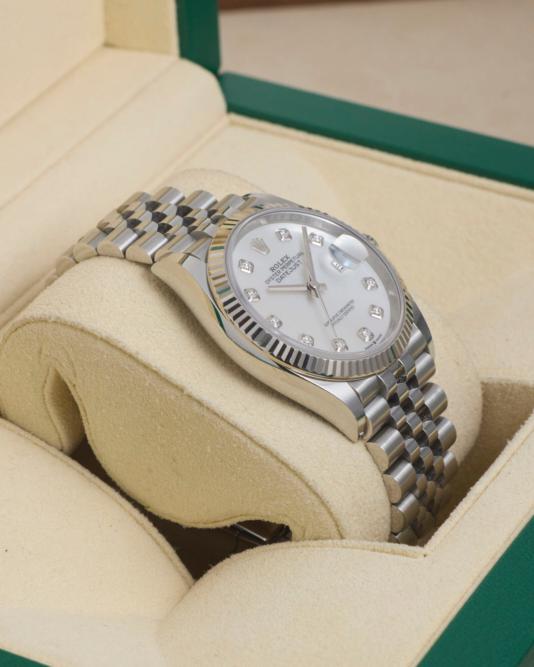 Rolex Datejust 36 Mother Of Pearl Diamond Dot Stainless Steel & White Gold 2023 - 126234
