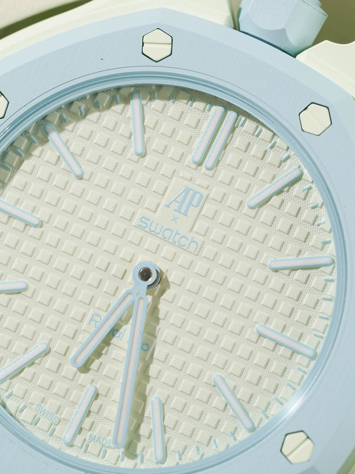 Ap X Swatch Royal Pop SSX03L101N