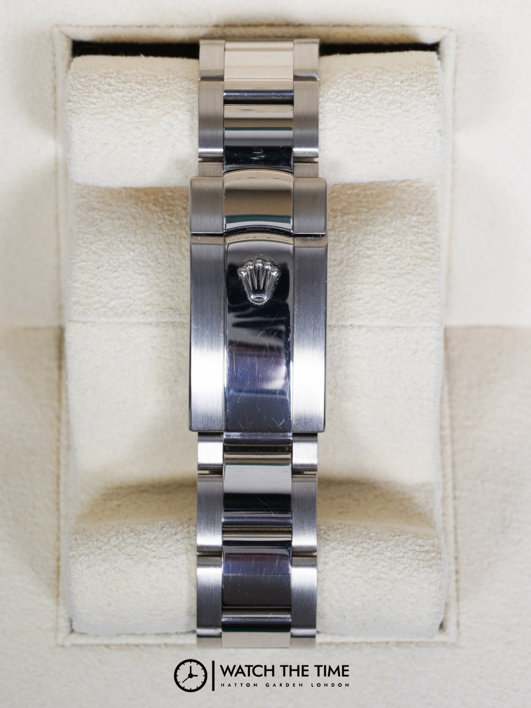 Rolex Sky-Dweller 42 Black Dial White Gold - 326939 - Unknown