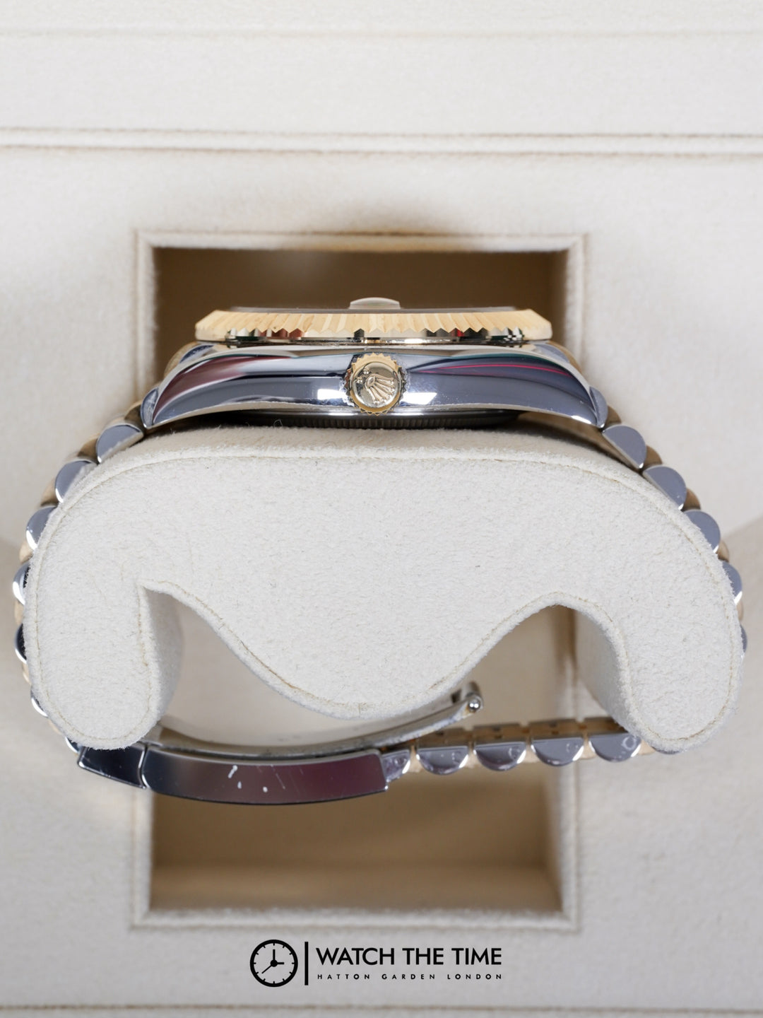 Rolex Sky-Dweller Champagne Dial Yellow Gold & Stainless Steel - 336933 - 2024