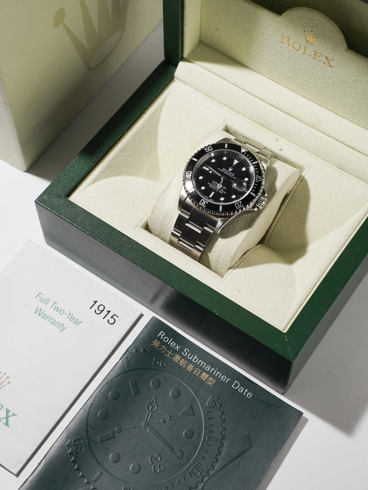 Rolex Submariner Date 16610 - 2003