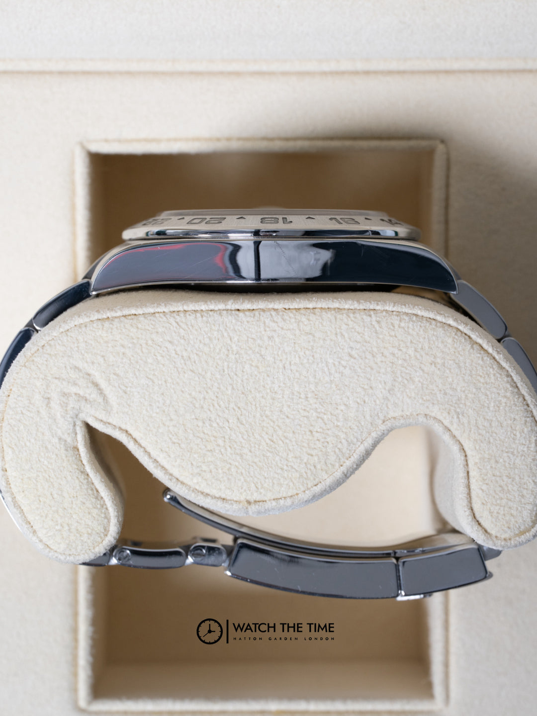 Rolex Explorer II 216570 - 2017