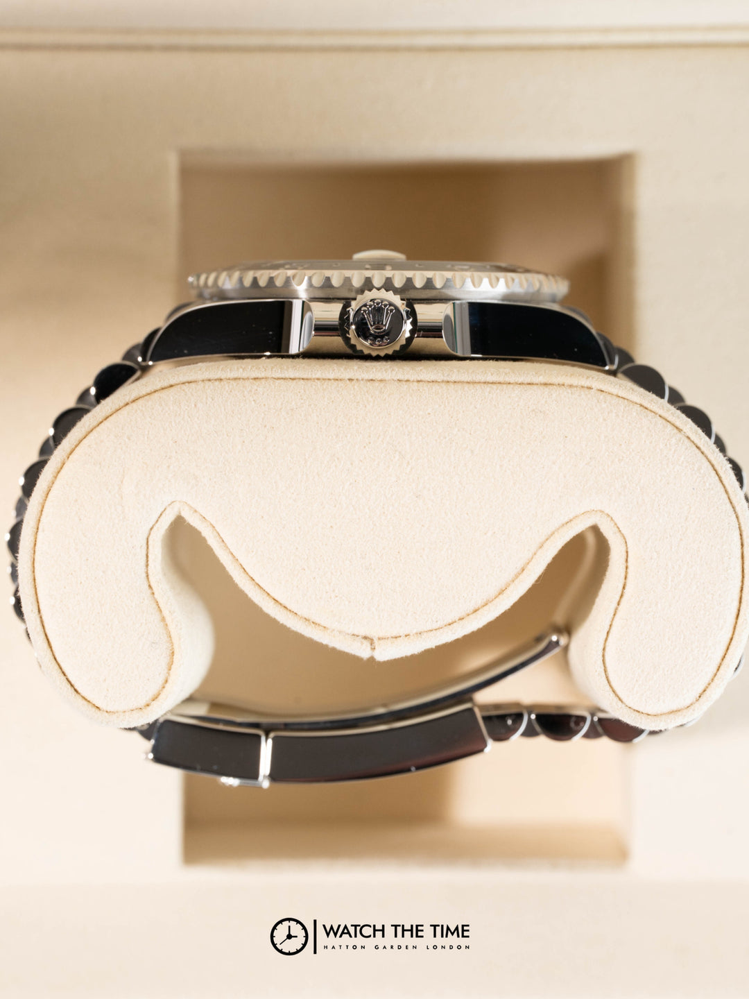 Rolex GMT-Master II 126710GRNR - 2025