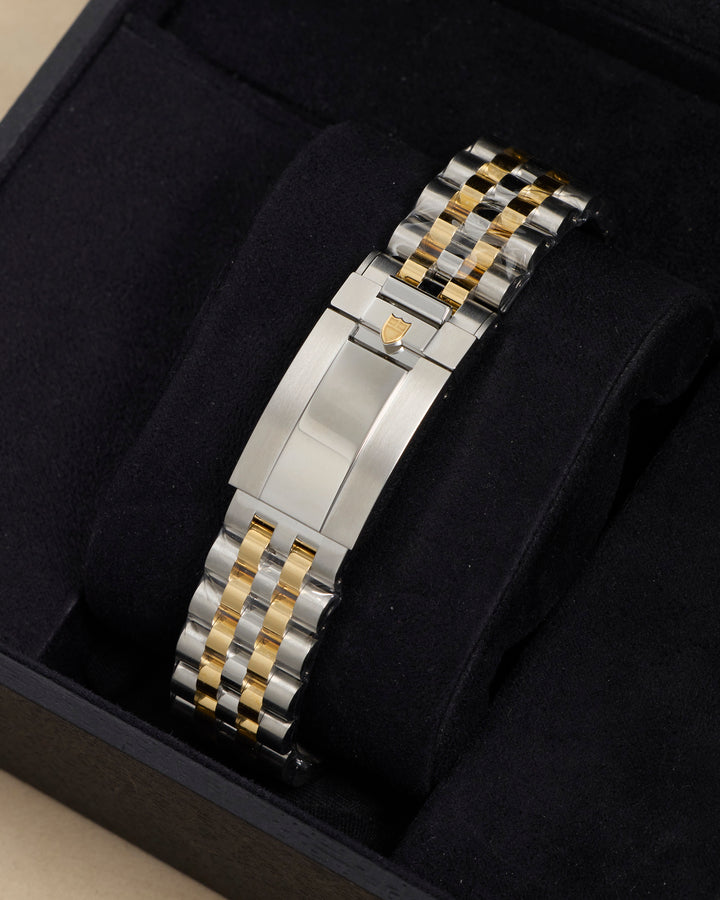 Tudor Black Bay 41 Silver Stainless Steel Yellow Gold 2026 - 79683