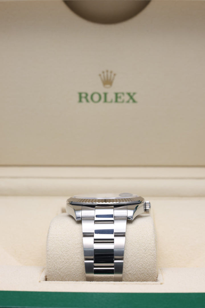 Rolex Datejust Green Motif Stainless Steel 41mm - 126334