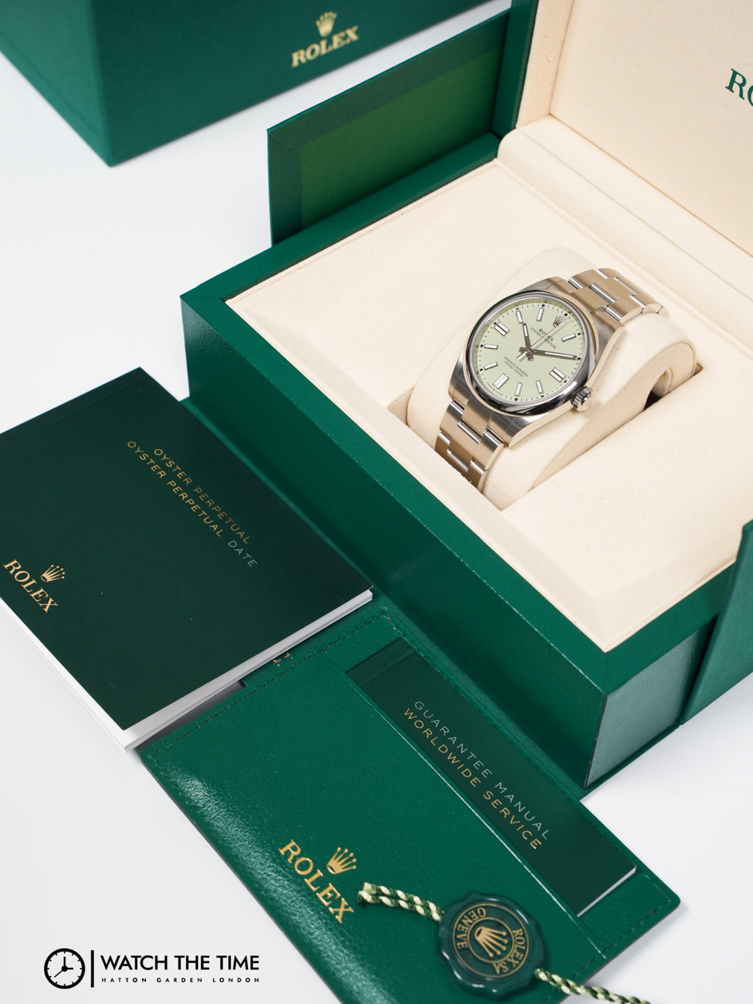 Rolex Oyster Perpetual 41 134300 Pistachio Green Stainless Steel - 2025