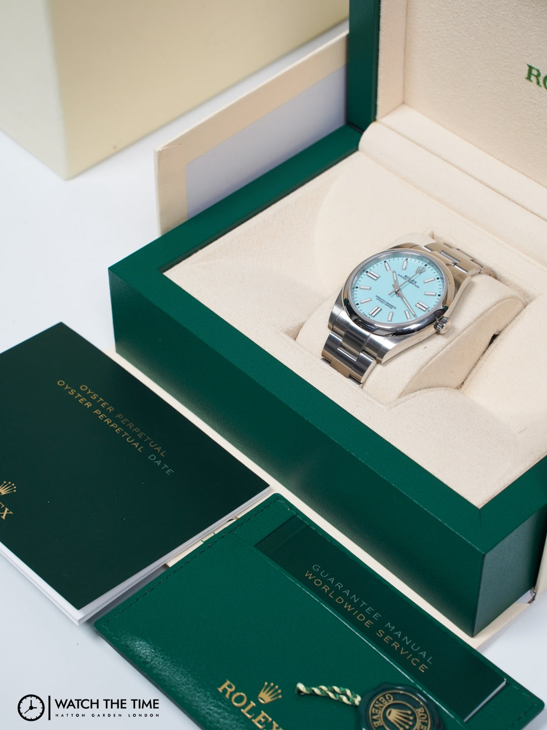 Rolex Oyster Perpetual 41 124300 Tiffany Blue Dial - 2020