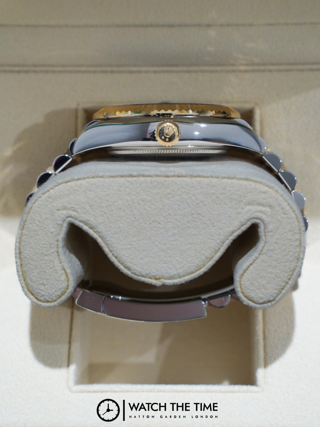 Rolex Sky-Dweller 42 Black Dial Stainless Steel & Yellow Gold - 336933 - 2025